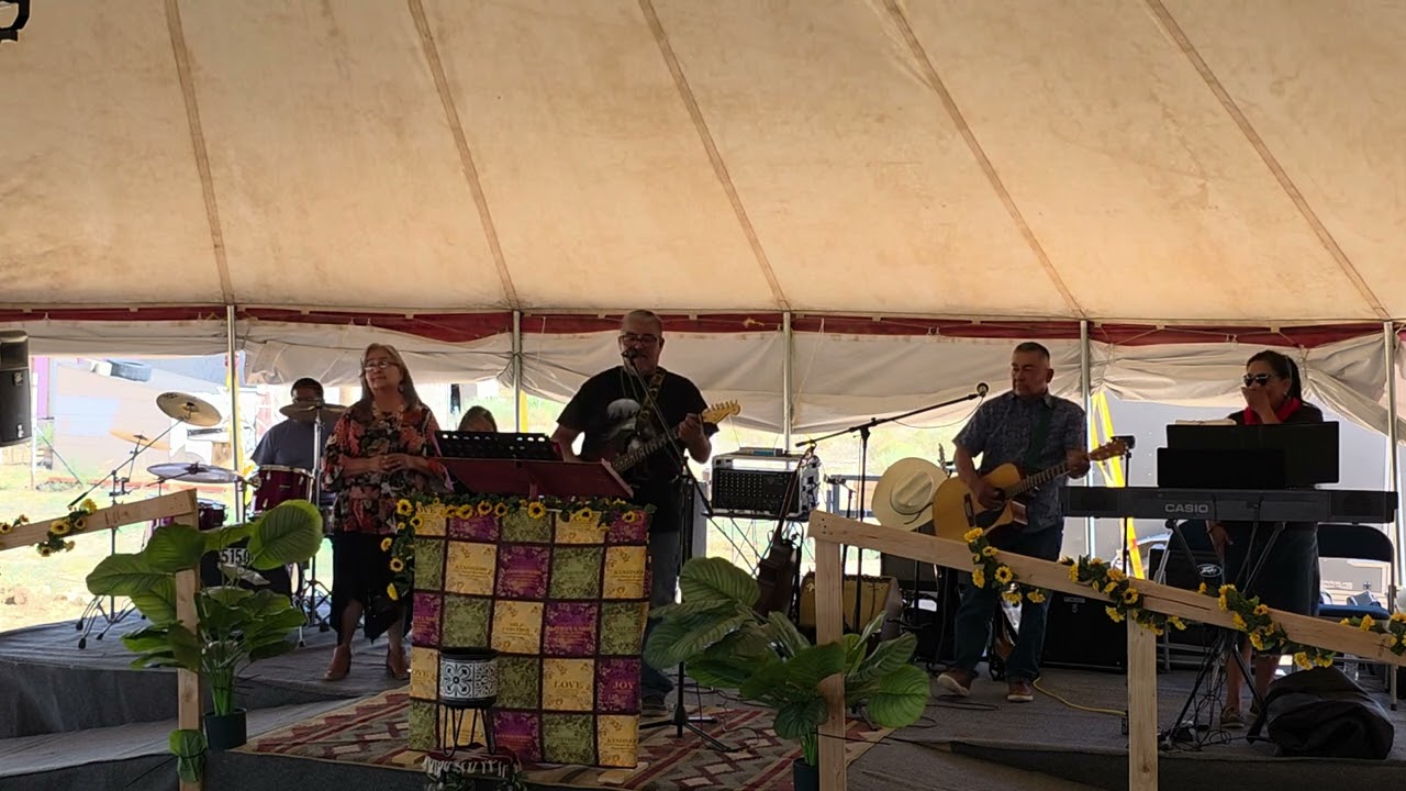 Thomas Arviso @Revival in Littlewater, NM 