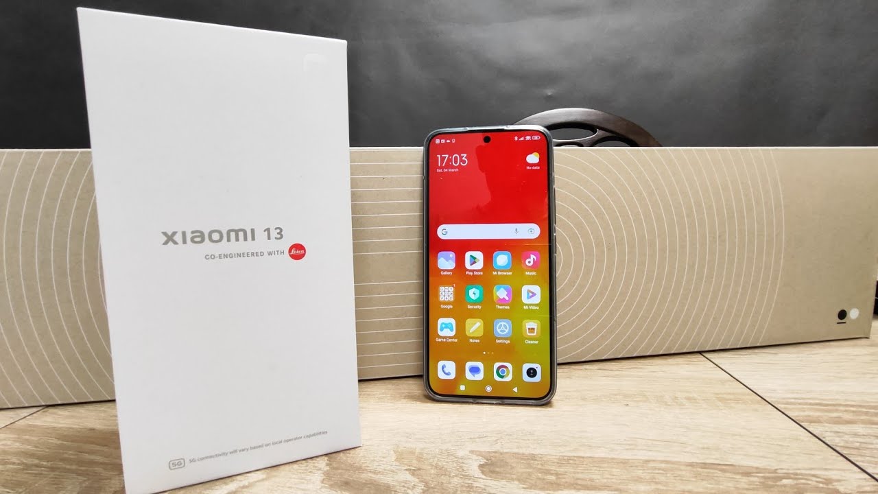 Распаковка Xiaomi 13