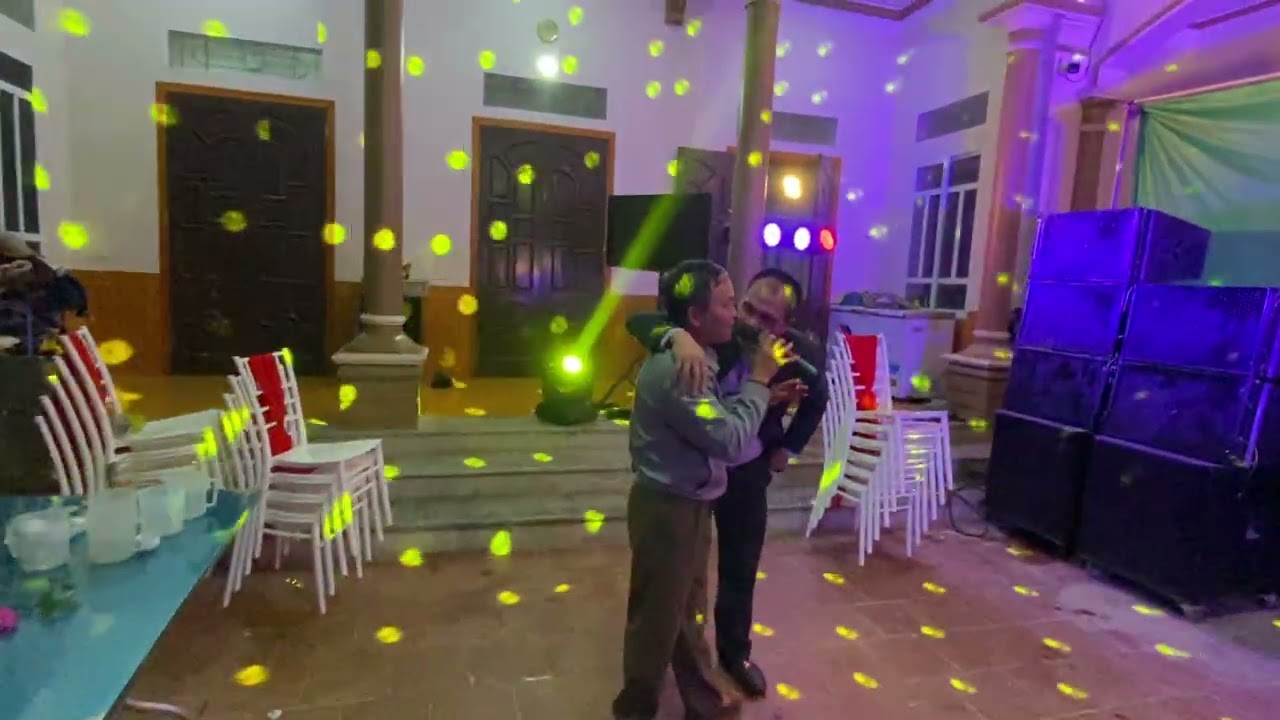 Vui như . Ăn  Tết Xóm 