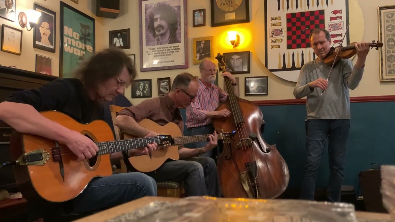 “God Only Knows” (Beach Boys cover), The Faux Frenchmen