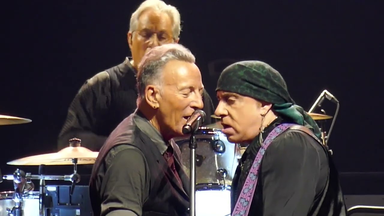 BRUCE SPRINGSTEEN - Glory Days  - Manchester- 2025-05-20