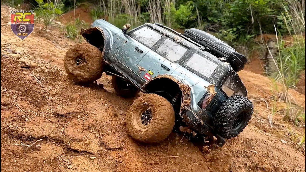 1/8 Scale RC car : YK4083 New Ford Bronco | Rock climbing | Off-Road Driving | 4X4 RC Car #8(2)
