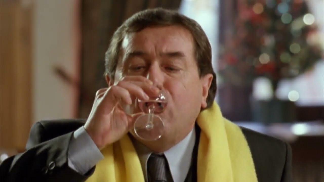 Ż&oacute;łty szalik Janusz Gajos -  kunszt picia w&oacute;dki - kultowa scena, niebo alkoholika, moc jest z nami