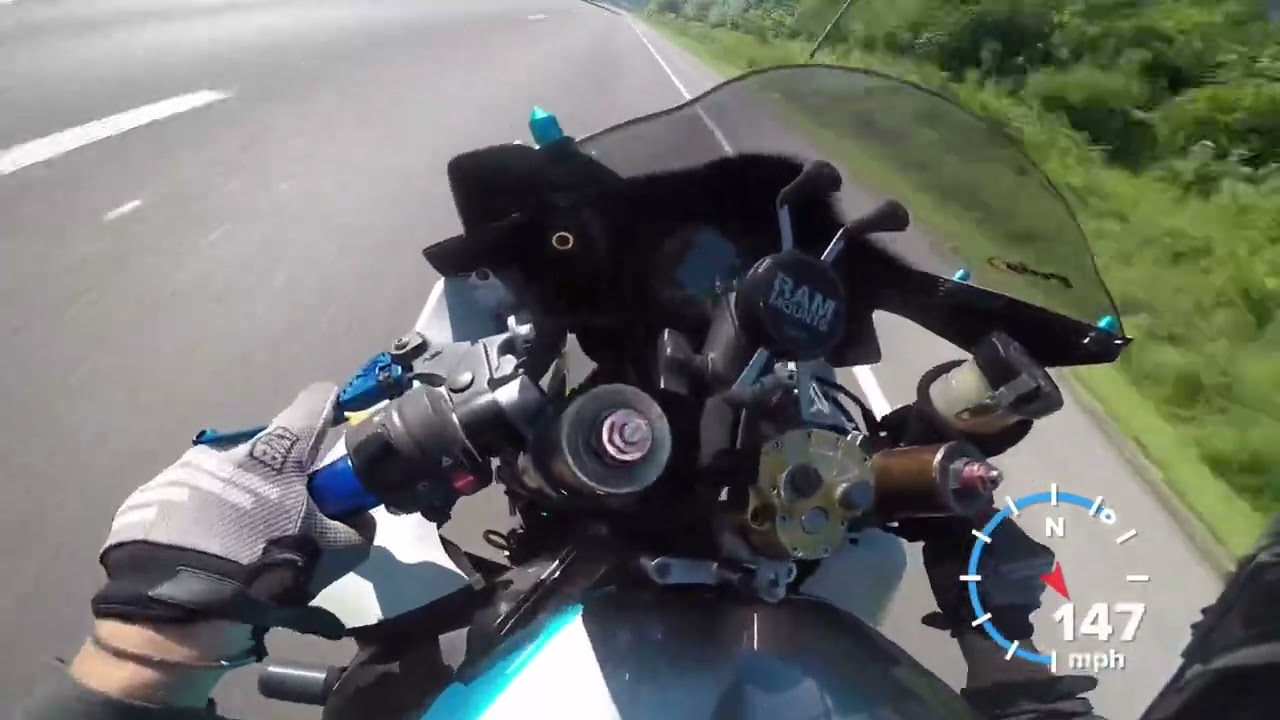 Gsxr 1000 vs cops