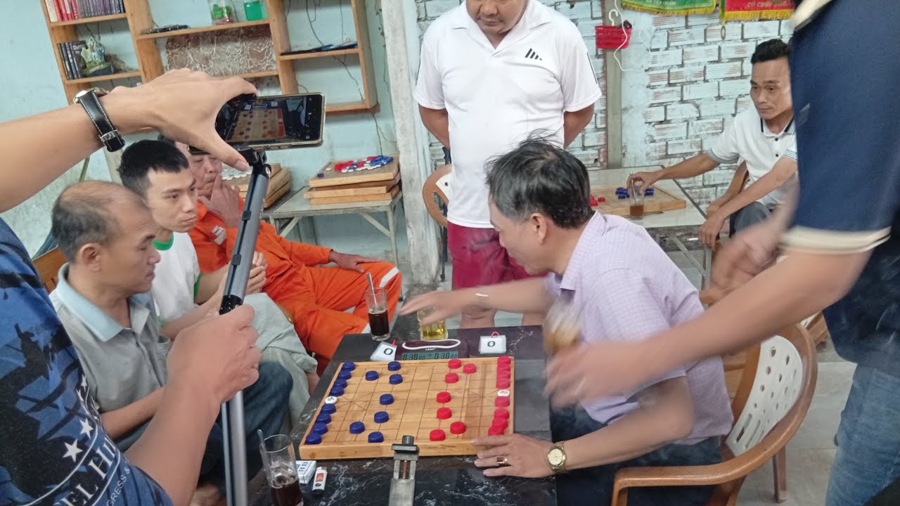 Cọp chân lùn nhường Tưởng Giới Thạch 3 trên - chạm 4