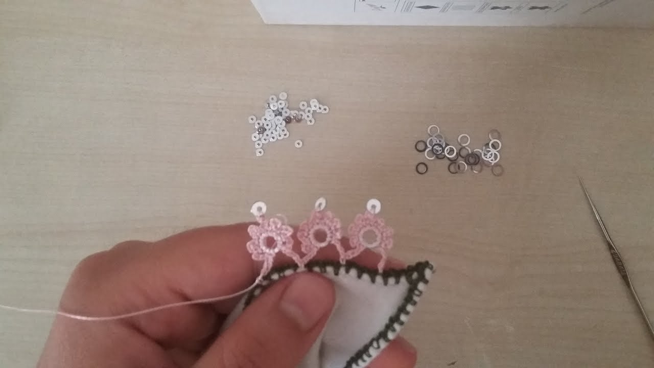 2- Analı Kızlı Pul Oyası_ HaKFaT El Emekleri