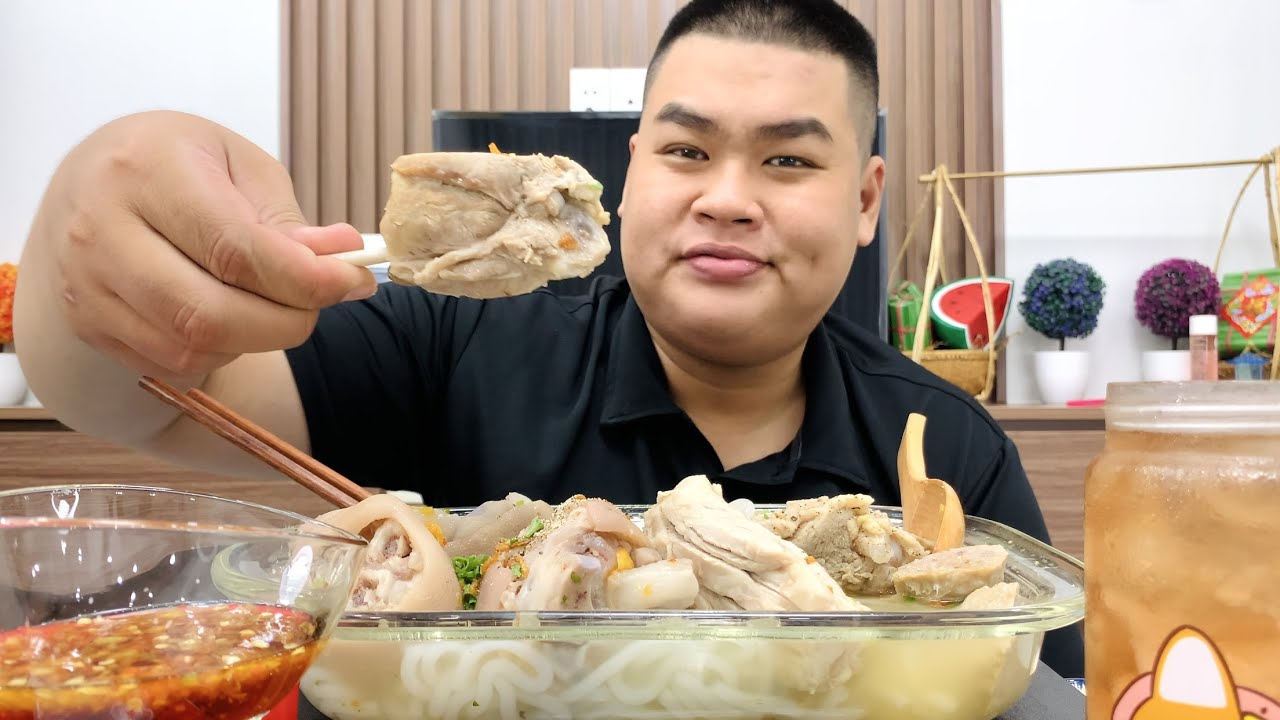 CHOÁNG VÁNG Với Tô Bánh Canh Sườn Cây, Giò Heo, Bò Viên Độc Nhất Vô Nhị | Thằng Mập Food | Tập 251