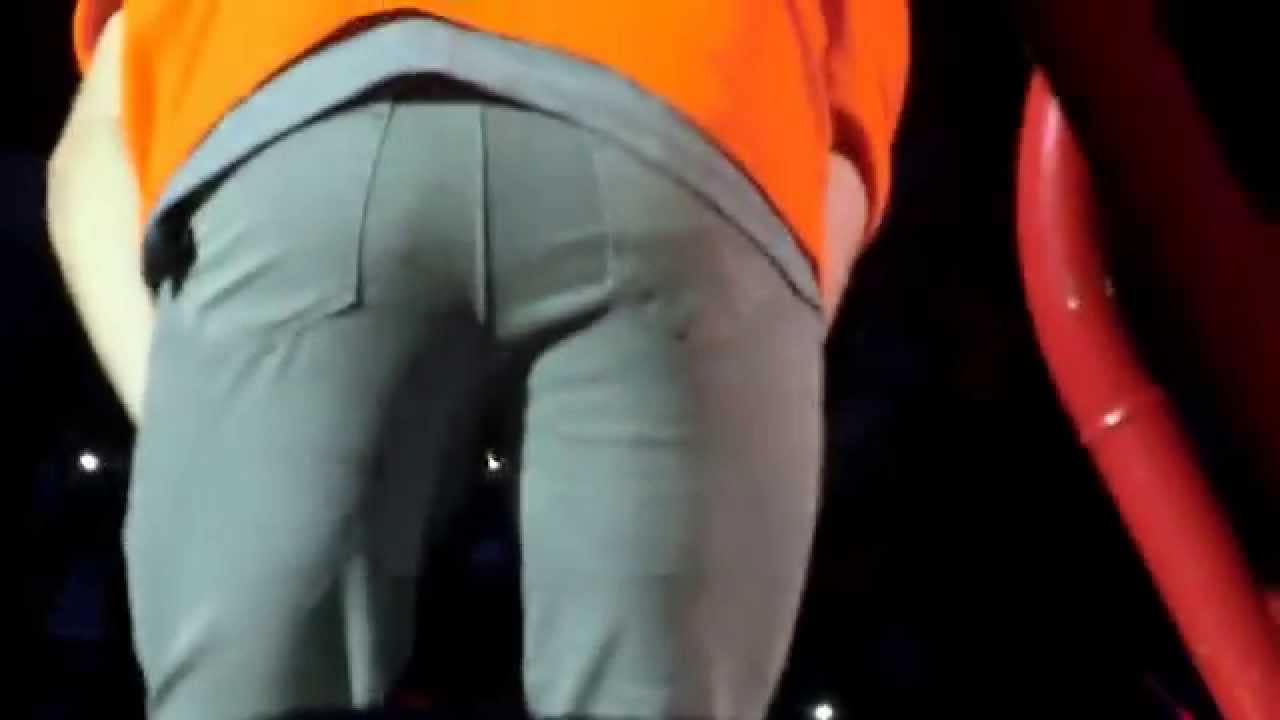 One Direction - You & I, Story Of My Life | Niall hurt his knee (Amsterdam 25.06.14) HD