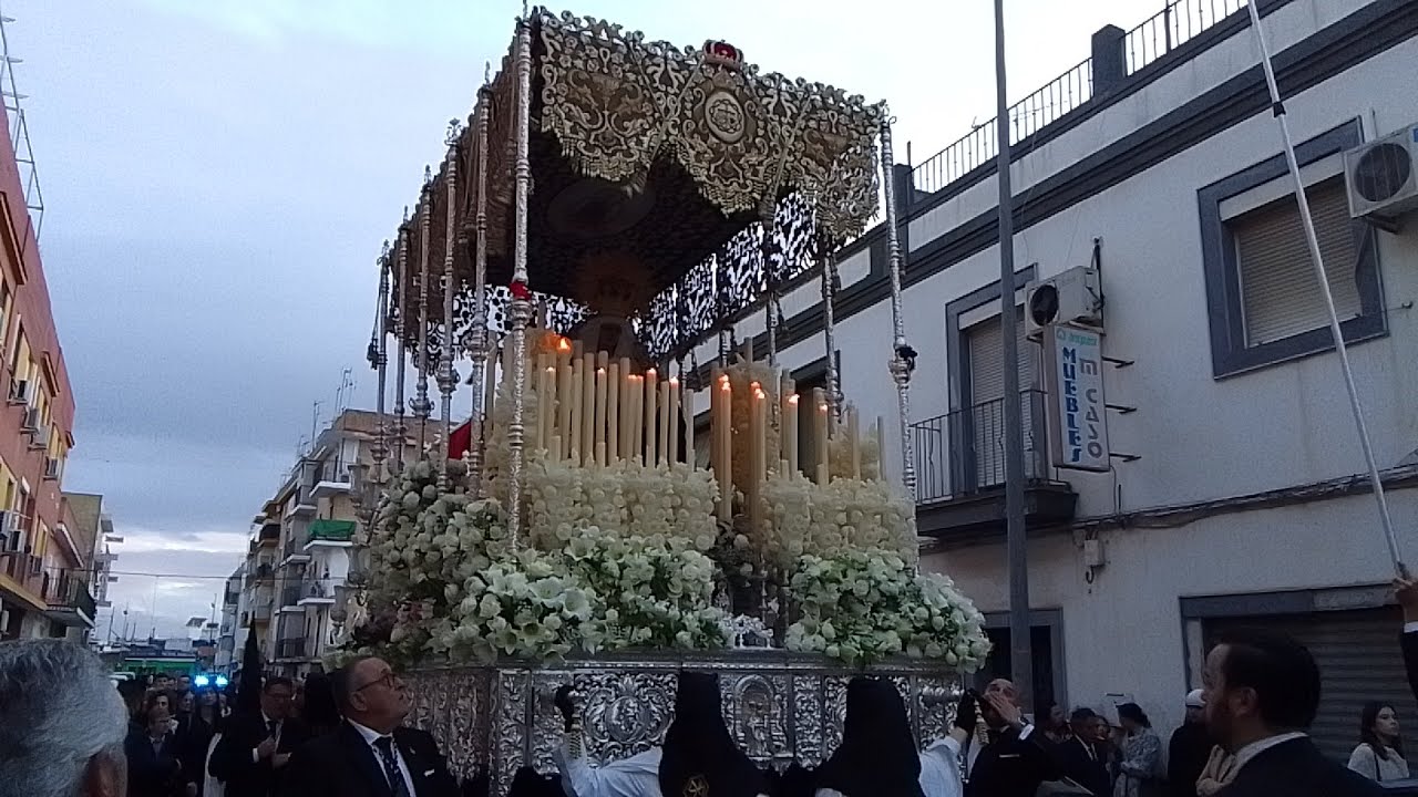 Nuestra Madre y Señora del Amparo de Dos Hermanas | Martes Santo 2024