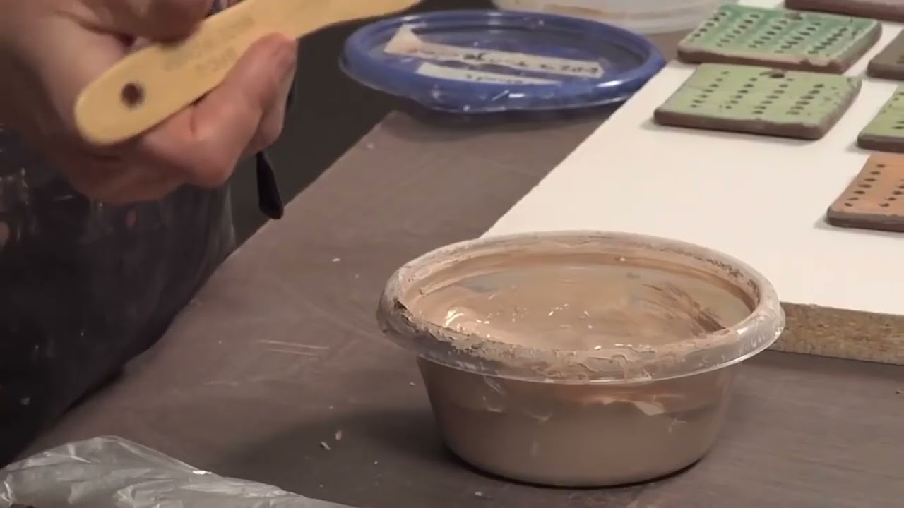 How to Use Slip Techniques to Create Texture | LISA NAPLES