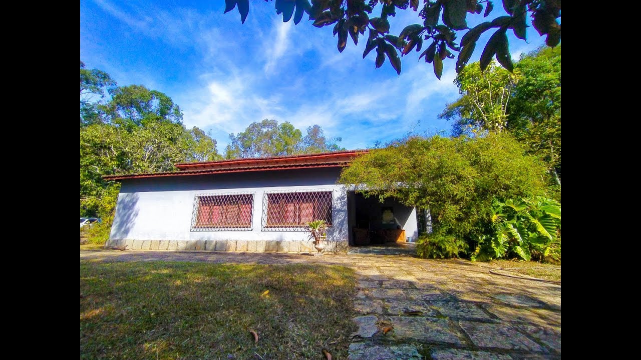 Linda Casa de Campo a Venda em Teresópolis - RJ-
