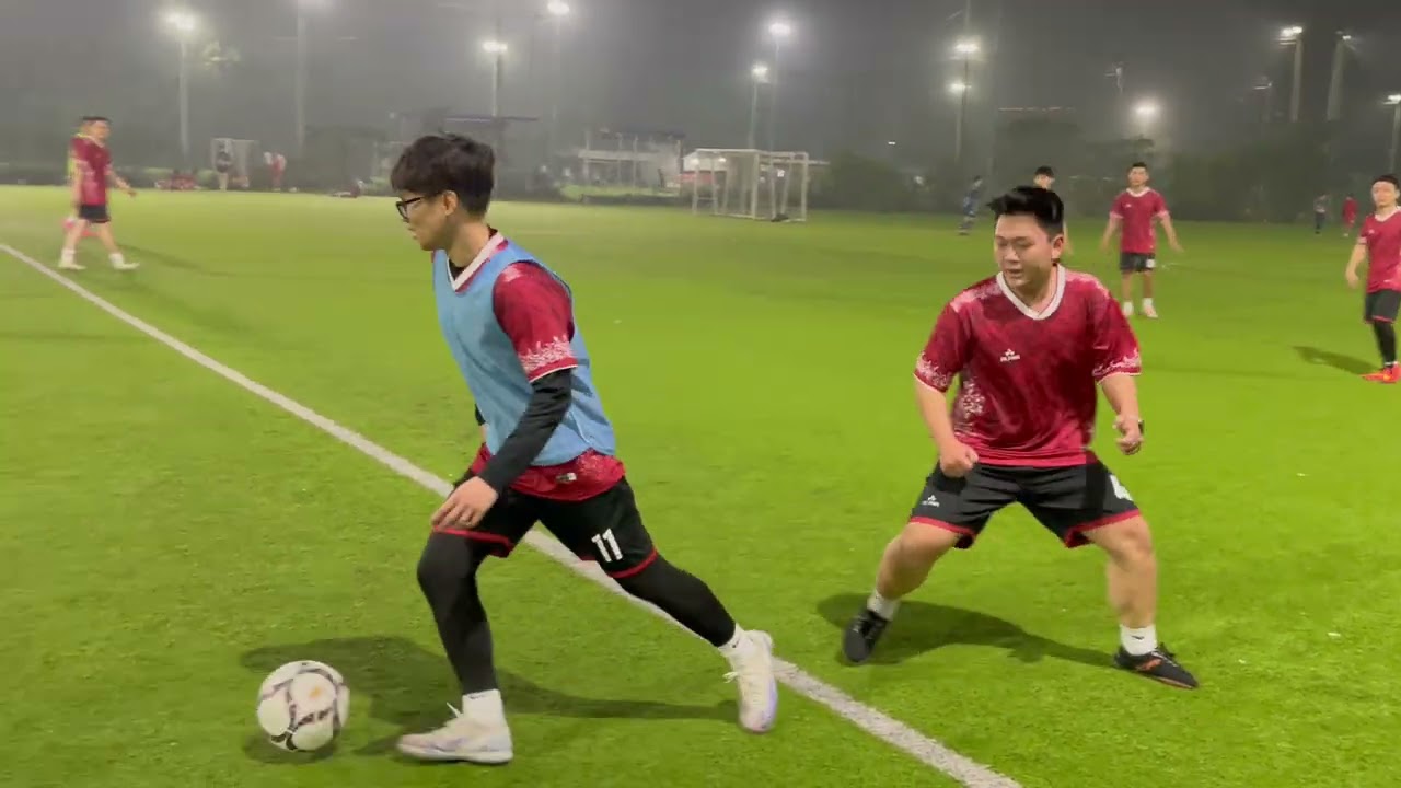 Đội bóng ko còn thiếu vải - đã có áo đội :))))