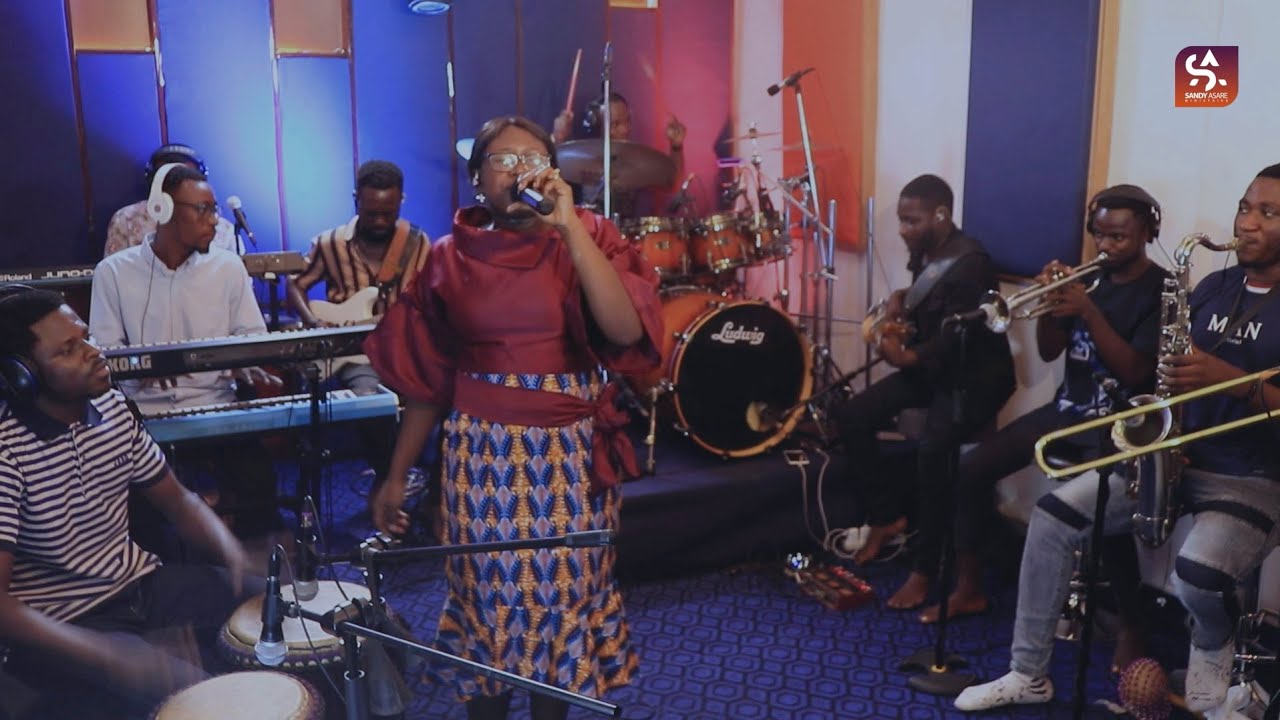 SANDY ASARE GRATITUDE MEDLEY STUDIO LIVE {THANKSGIVING IN SONGS]