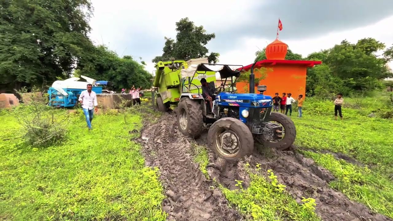 दो ट्रैक्टरों से खींचा Harvester 😱 | Tractor Pulling Power Test 🚜💪