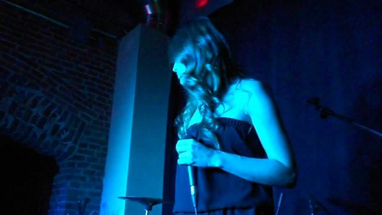 La mentira - Leire Martínez