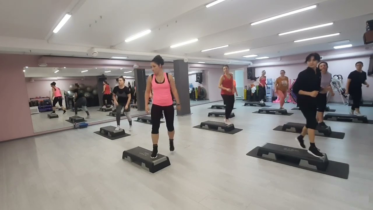 СТЕП АЭРОБИКА ЦЕЛАЯ ТРЕНИРОВКА / STEP AEROBICS