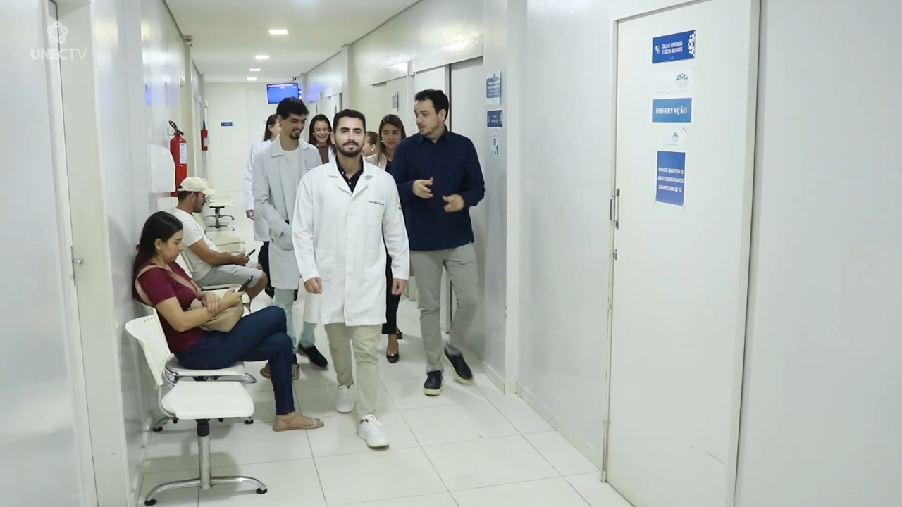 HU CELEBRA AVANÇO DOS RESIDENTES E RECEBE NOVA TURMA