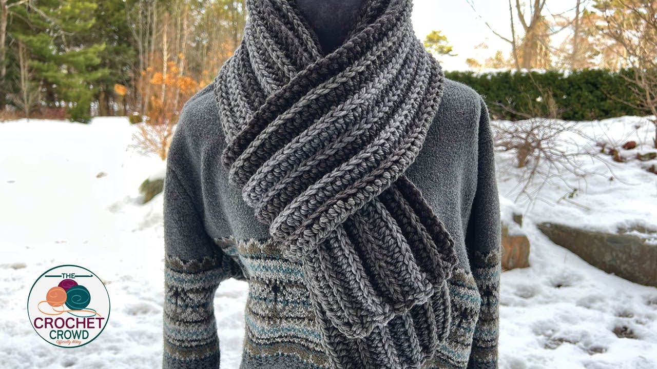 Left Hand: Caron Crochet Hot Frosty Scarf Pattern