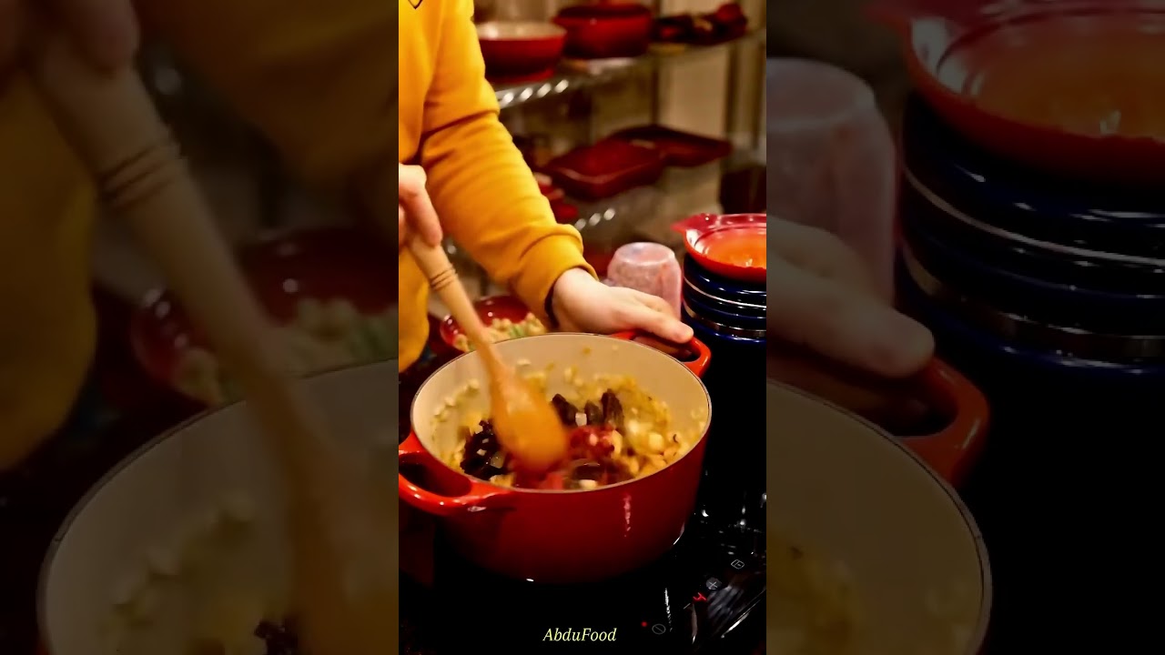 الدشيشة بالقديد 🍲.طبق ليبي 🇱🇾شتوي يعتمد علي شعير مدشش، ويكون طايب في طبيخةالدشيشة بالقديد