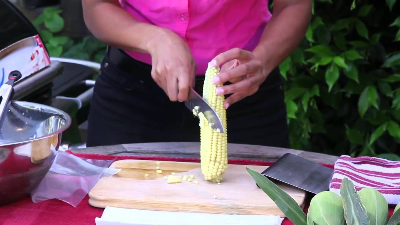 How to Freeze Sweet Corn & Cut Off the Ear First