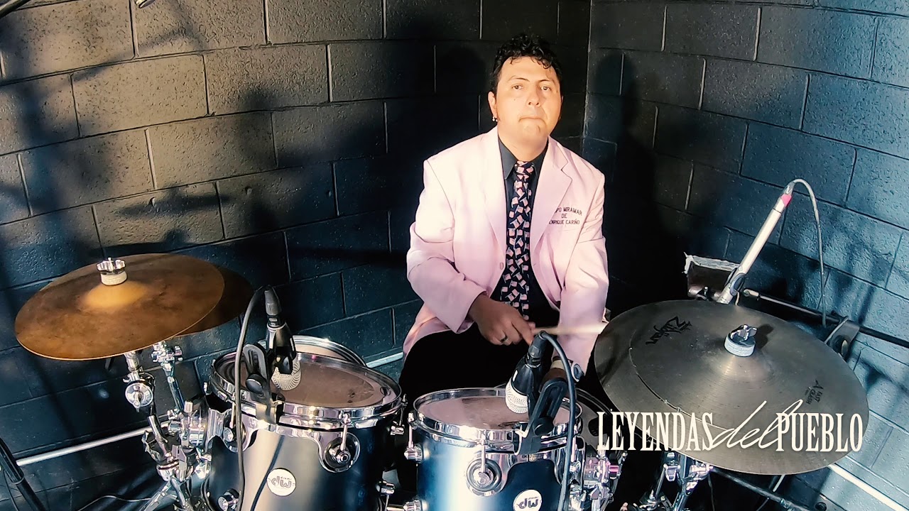 GRUPO MIRAMAR de Enrique Cariño - UNA LAGRIMA Y UN RECUERDO (VIDEO OFICIAL)