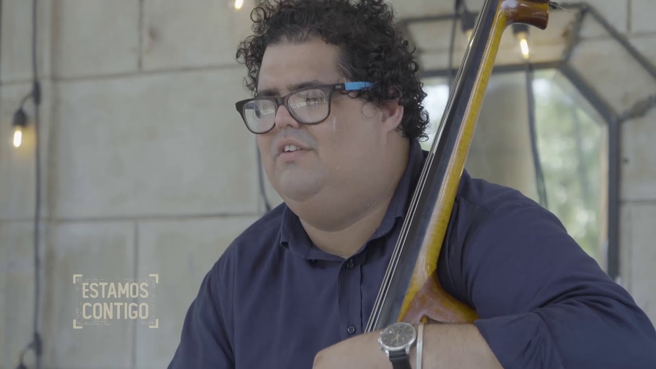 Estamos Contigo  / Gastón Joya