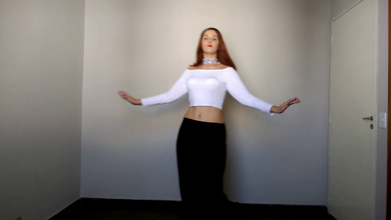 Sequ&ecirc;ncia de dan&ccedil;a do ventre com m&uacute;sica Incidental (Ritmo Masmoudi/Baladi)