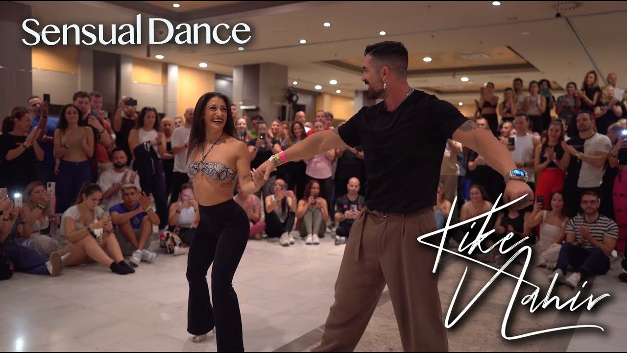 Kike y Nahir bailando en Sobretodo Bachata 2024 Málaga