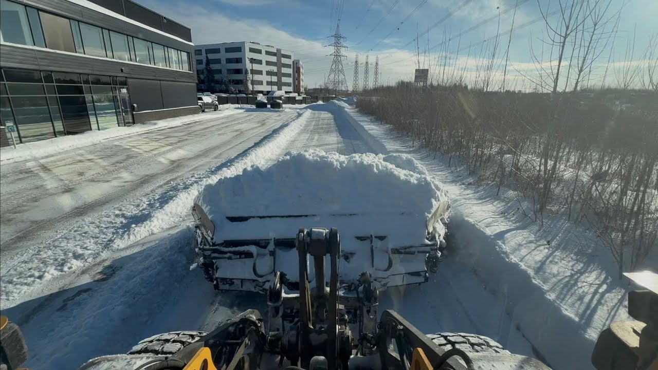 ** Snow Plowing Commercial Outlets / Sunny Day☀️/ 6
