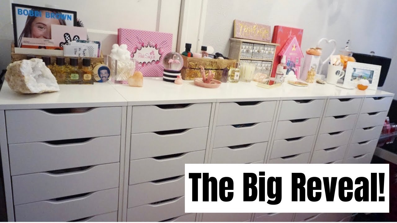 Makeup Room Makeover REVEAL | Vlogmas Day 19