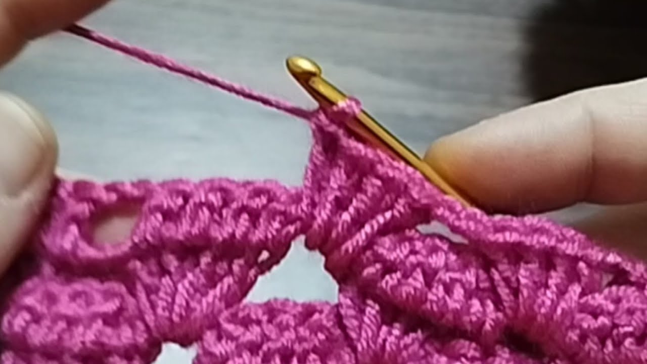 Wow! You should see this pattern. It's a very easy crochet stitch 