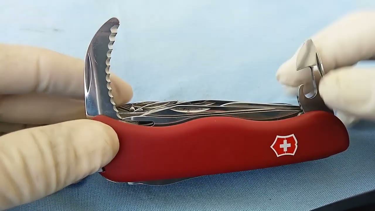 VICTORINOX WORK CHAMP XL; un tanque de guerra de 111mm