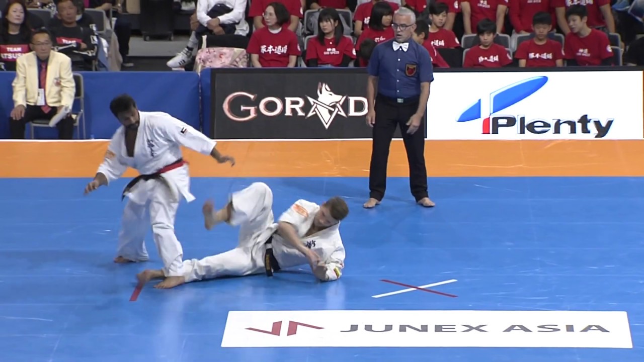【新極真会】Court2 2ndRound30 man Salim Almerri vs Justinas Kvietka The 12th World Karate Championship