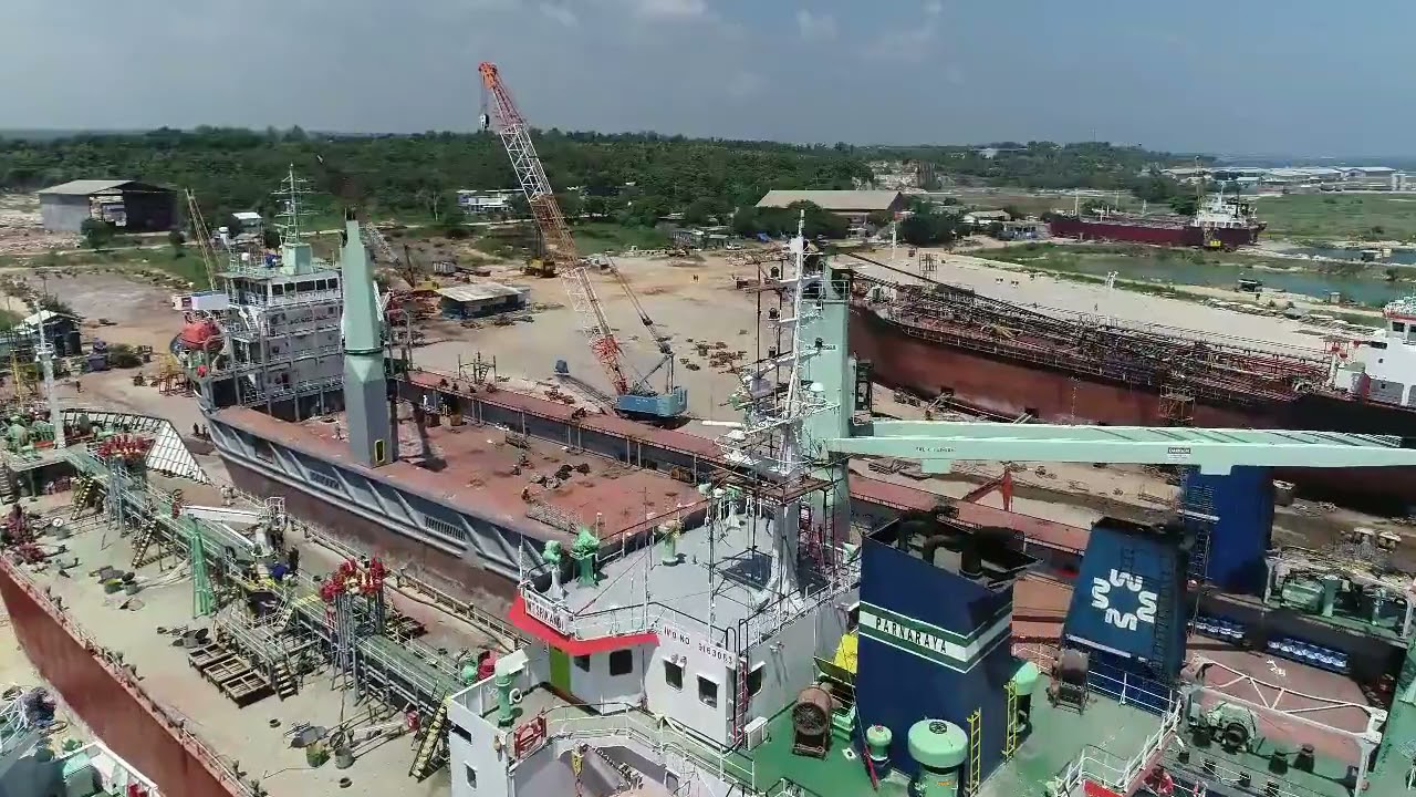Shipyard Facilities | PT Dok Pantai Lamongan