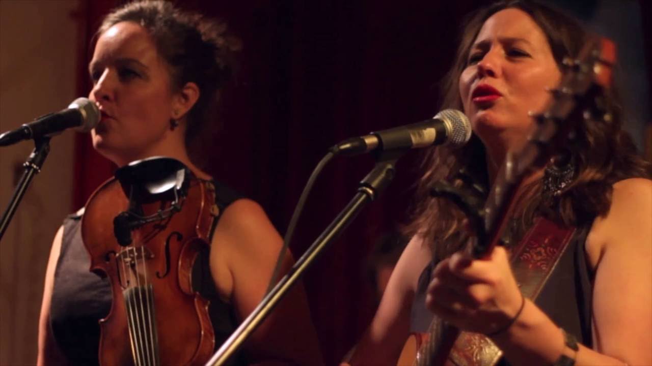 Stray Hens - Moving On Song (Live at Open Studio)