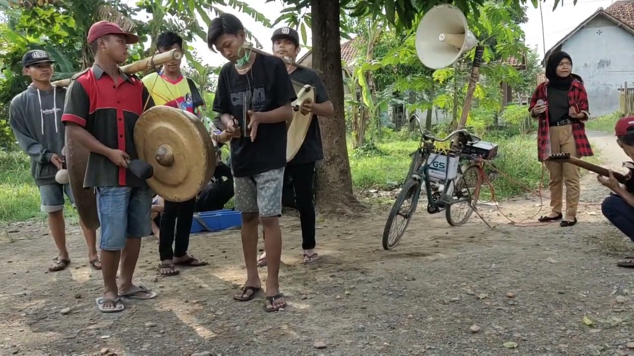 GALA-GALA aa ulah eu'eut wae bisi di ..... | Putra Mekar Budaya