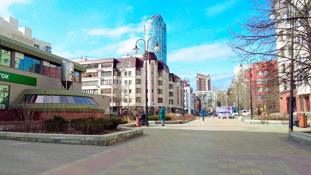 Walking in YEkaterinburg. Улицы и дворики Центра города |4K| (March 31, 2025)