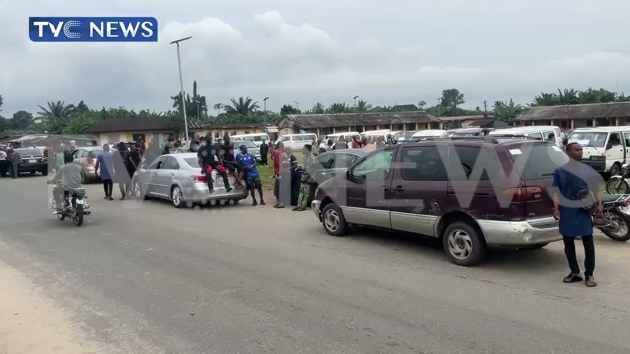 LG Election in Rivers State: Bori Community, Khana LGA. Awaiting Arrival Of Materials