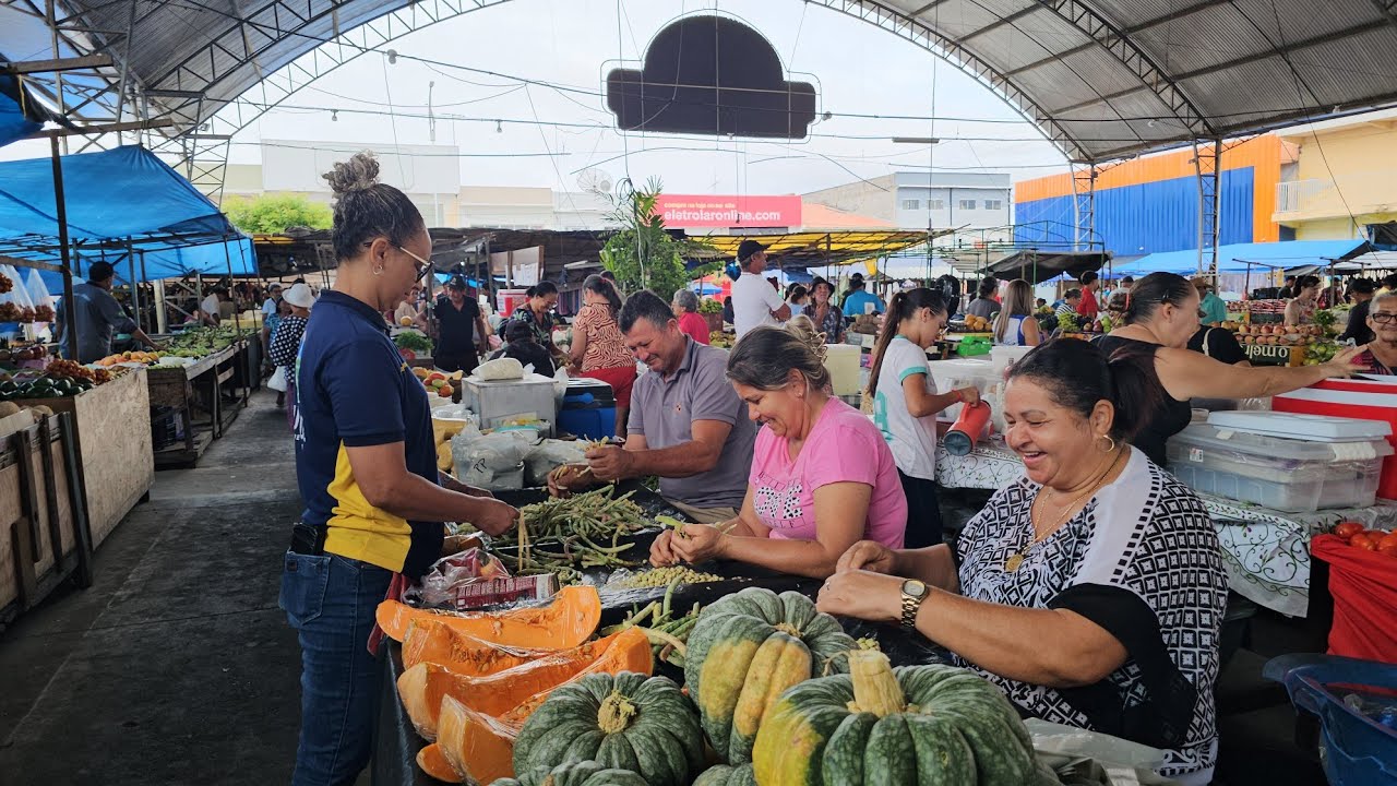 Feira livre de São José do Egito PE em 07-02-26
