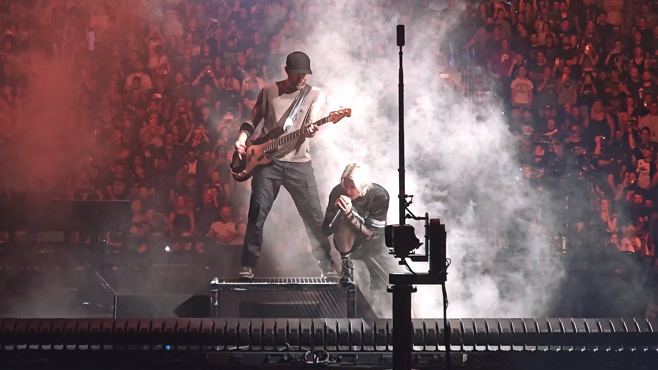 Linkin Park - Heavy Is the Crown LIVE @ Xfinity Mobile Arena in Philadelphia on Aug 16, 2025