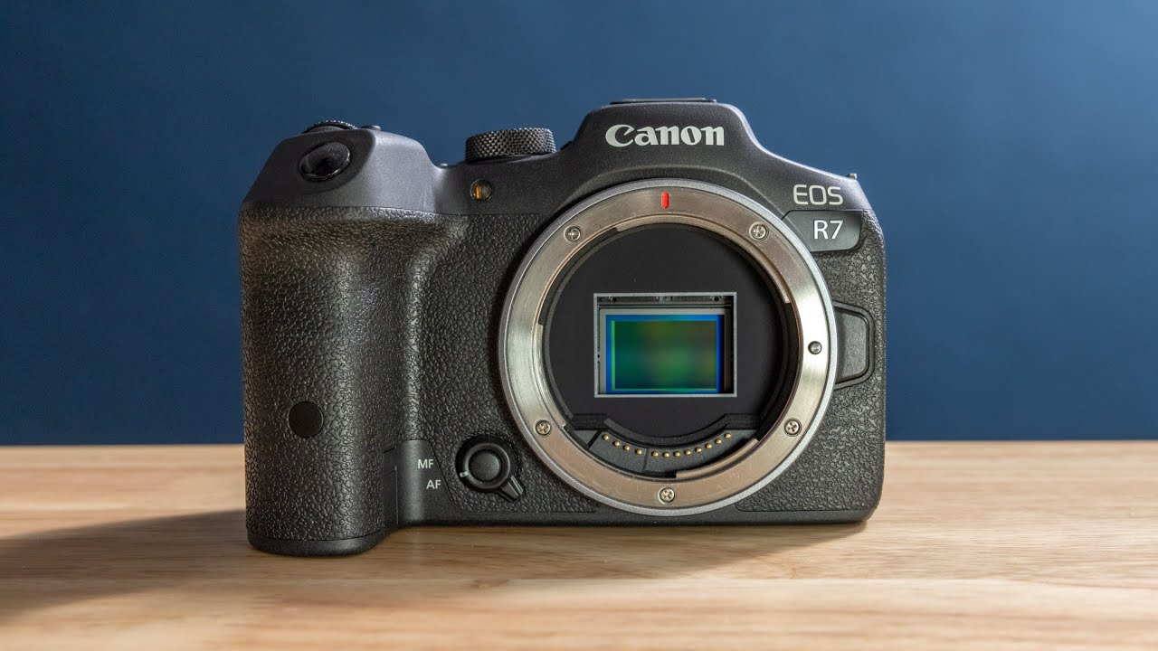 Canon R7 Review - Underrated For Video