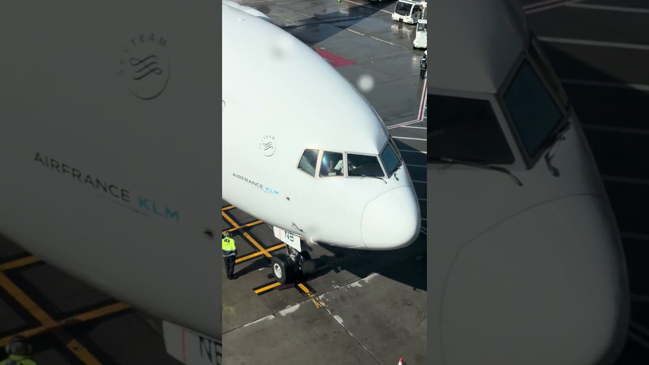 Air India aero plane ✈️ ready to fly #desi # knowl #dynastic #areo  #aeroplane  #aespa  #awareness