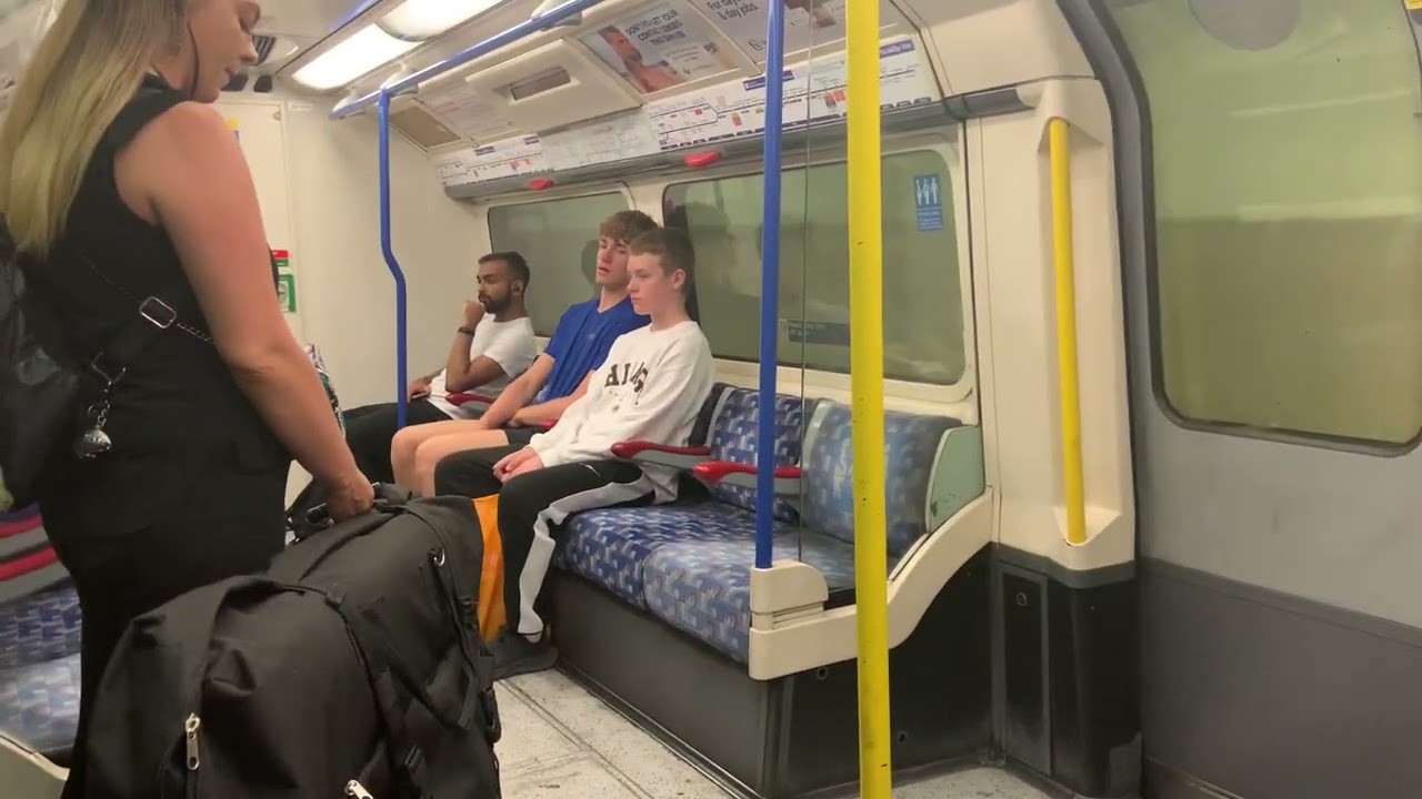 First Person Journey - Covent Garden to Aldgate via King's Cross St Pancras