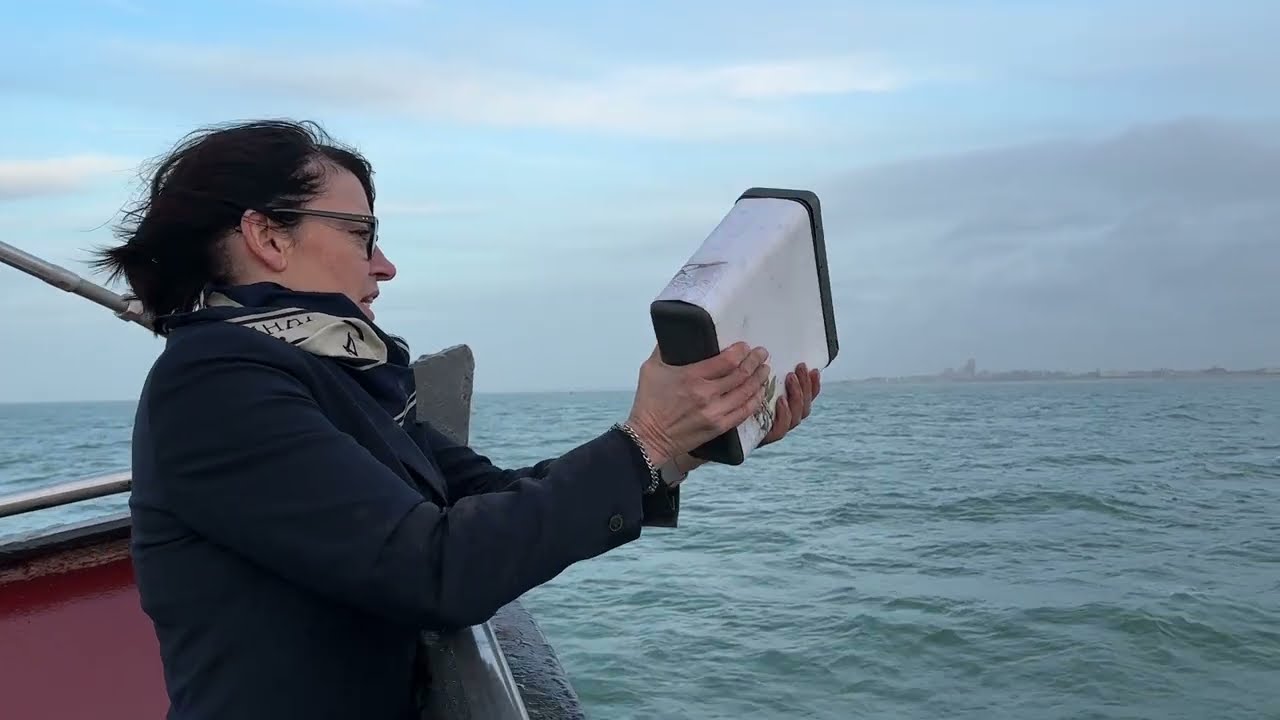 Afscheid op zee met een schip vanuit Scheveningen 10 december 2025