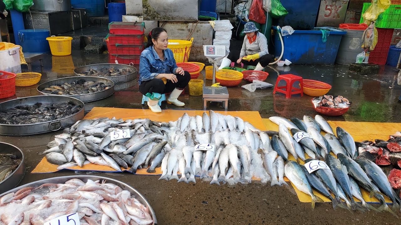 Chợ đầu mối bình điền sáng thứ sáu cá lò 30k tôm càng 130k hào 10k 