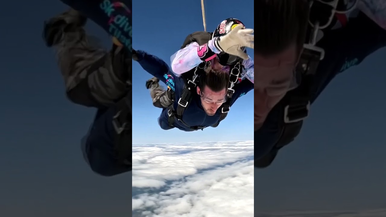 13,000 FT Tandem skydive at Tilstock skydive centre. What an incredible experience 🛩️🪂