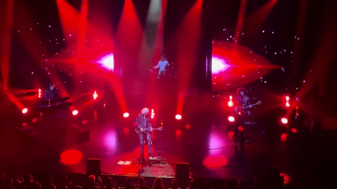 LOUIS BERTIGNAC - While my guitar gently weeps (The Beatles) - Casino Barrière Toulouse 24/11/2024