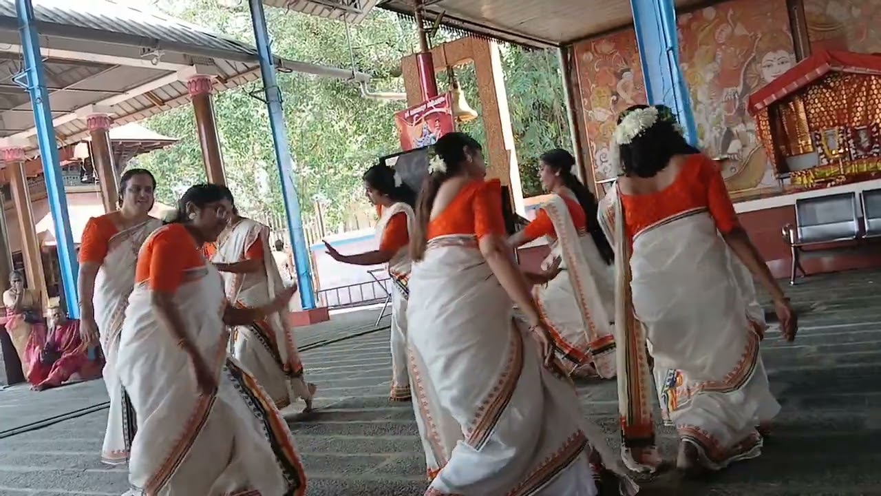  മലയാലപ്പുഴ  ദേവി  സന്നിധിയില്‍ 🙏🙏