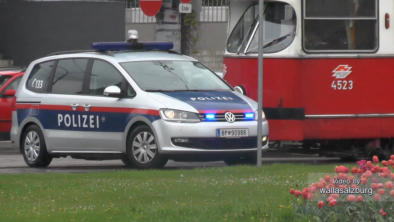 WEGA auf Einsatzfahrt am Wiener Westbahnhof