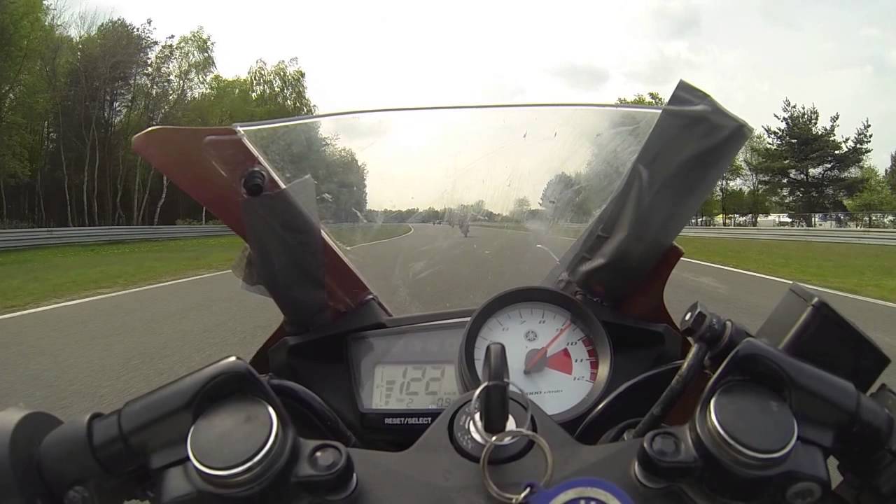 Yamaha YZF R125 Tor Poznań Lap